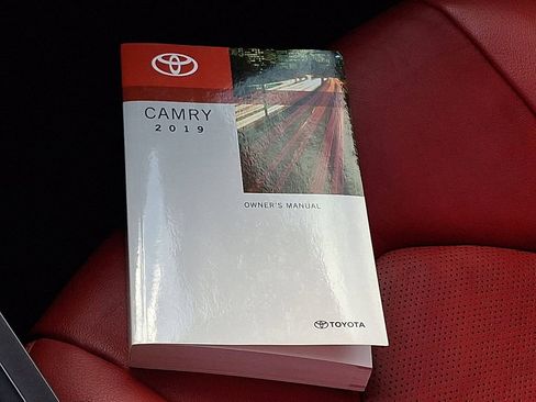 Used 2019 Toyota Camry XSE image 29