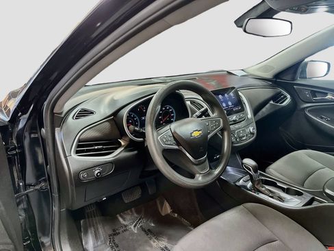 Used 2022 Chevrolet Malibu LS FWD image 9