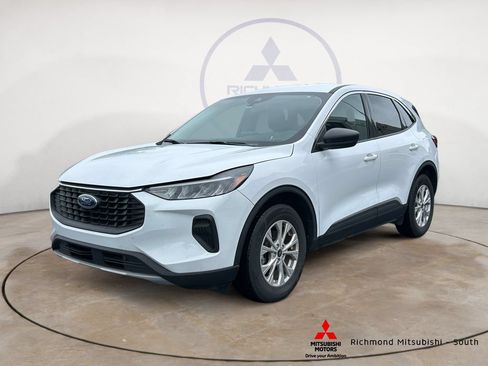 Used 2023 Ford Escape Active AWD/4WD image 7