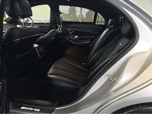 Used 2015 Mercedes-Benz S 63 AMG 4MATIC Sedan w/ Driver Assistance Package image 9