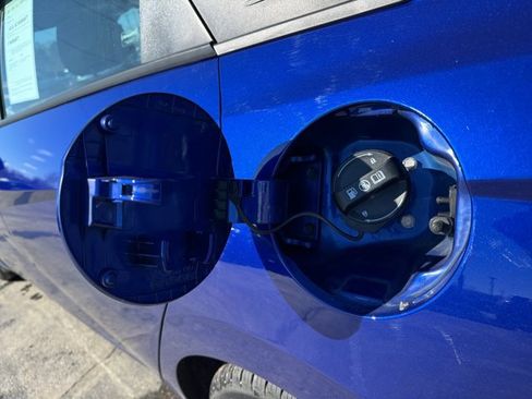 Certified 2023 Hyundai Elantra SEL image 19