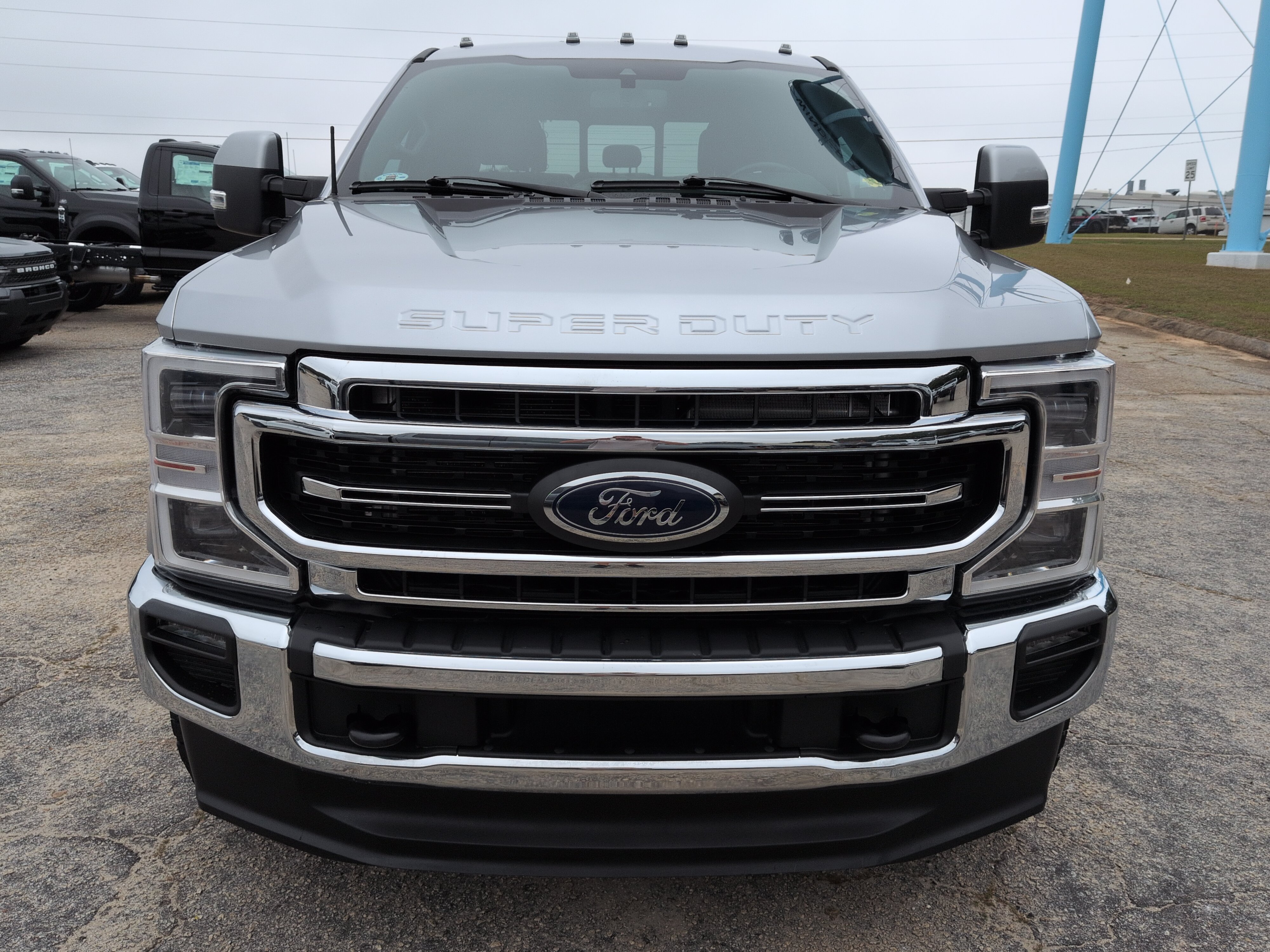 Certified 2022 Ford F250 Lariat w/ Lariat Ultimate Package AWD/4WD image 7