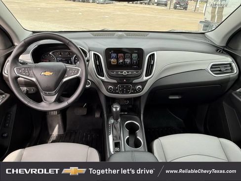 Used 2018 Chevrolet Equinox Premier FWD image 12