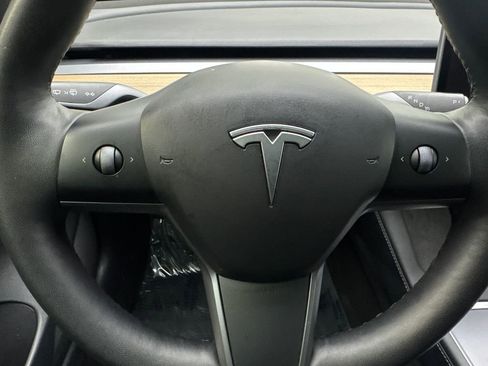 Used 2023 Tesla Model 3 Standard Range image 57