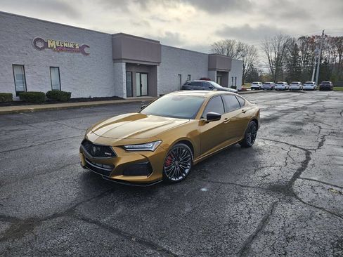 Used 2022 Acura TLX Type S image 2