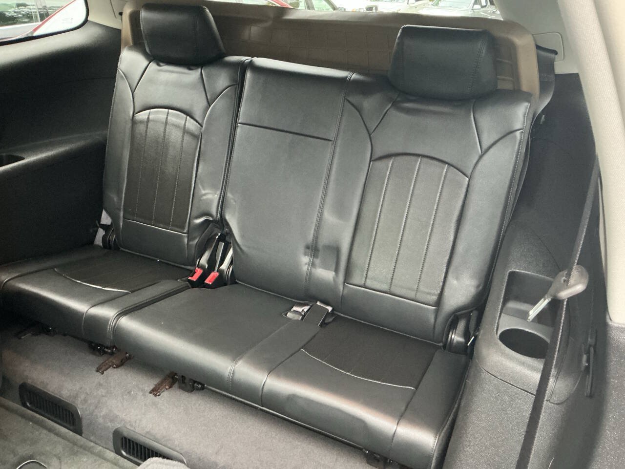 Used 2010 Buick Enclave CXL AWD/4WD image 32
