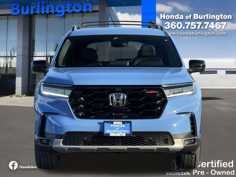 Certified 2025 Honda Pilot TrailSport image 10
