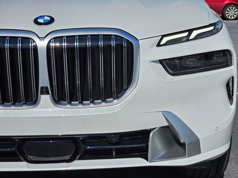 Used 2026 BMW X7 xDrive40i w/ Climate Comfort Package AWD/4WD image 9