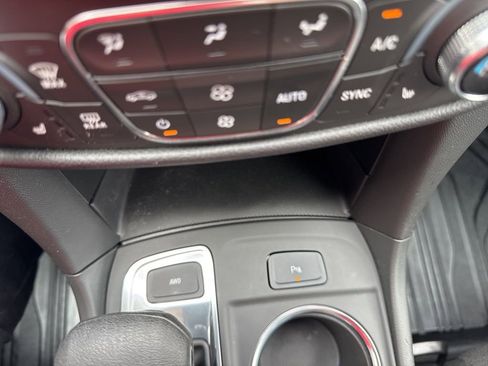 Certified 2023 Chevrolet Equinox LT image 29