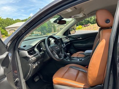 Used 2017 GMC Acadia SLT AWD/4WD image 40