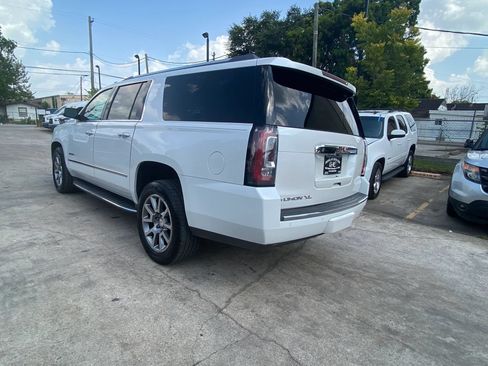 Used 2016 GMC Yukon XL Denali w/ Open Road Package AWD/4WD image 5