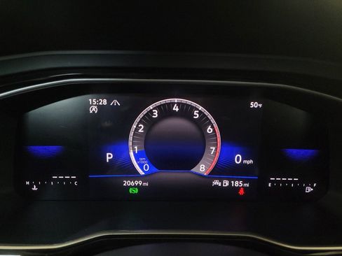 Used 2024 Volkswagen Jetta SE image 23