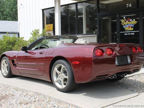 Used 2003 Chevrolet Corvette Convertible w/ Preferred Equipment Group1 RWD image 7