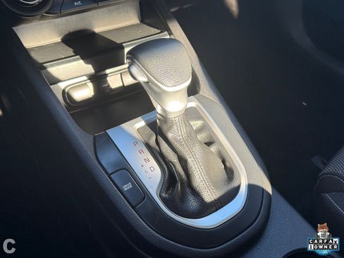 Used 2022 Kia Forte LXS image 21