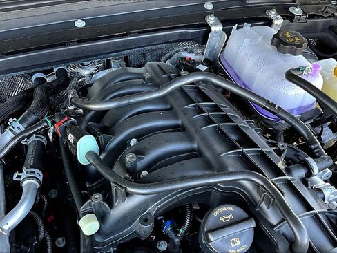 New 2026 Jeep Wrangler Unlimited Rubicon w/ Whitecap Package image 31