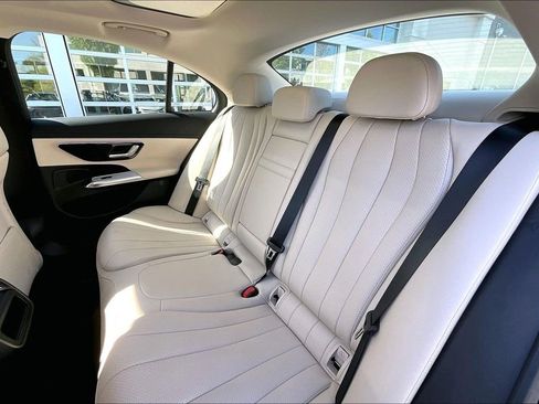 Used 2026 Mercedes-Benz E 350 4MATIC Sedan image 28
