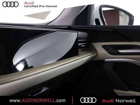 Certified 2025 Audi Q5 Premium w/ Convenience Package AWD/4WD image 8