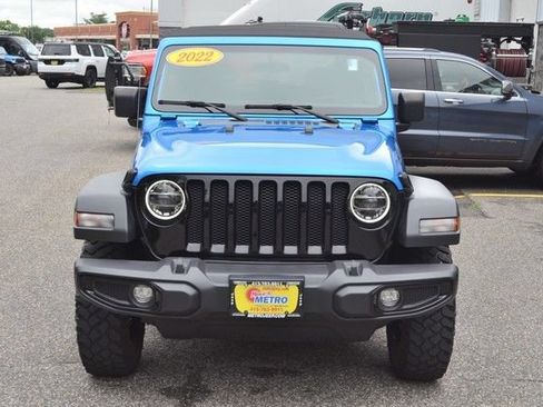 Used 2022 Jeep Wrangler Sport AWD/4WD image 3