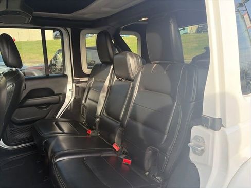 Used 2018 Jeep Wrangler Unlimited Moab w/ Quick Order Package 24M Moab image 26