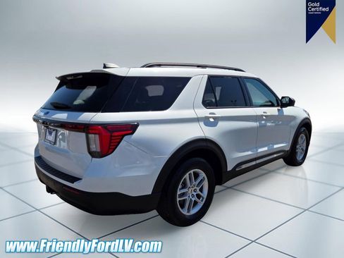 Certified 2025 Ford Explorer Active RWD image 6