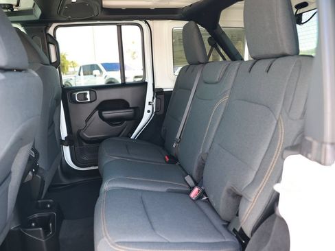 Used 2024 Jeep Wrangler Unlimited Sport AWD/4WD image 34