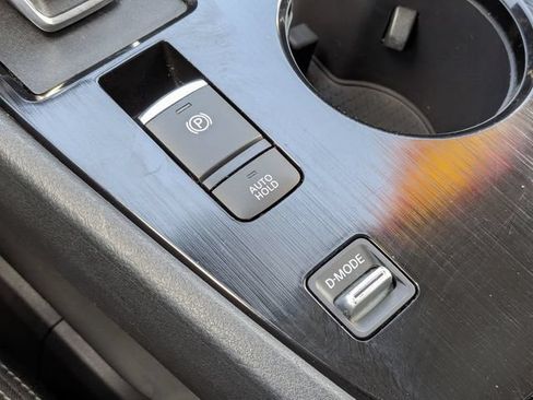 Used 2024 Nissan Rogue S FWD image 28