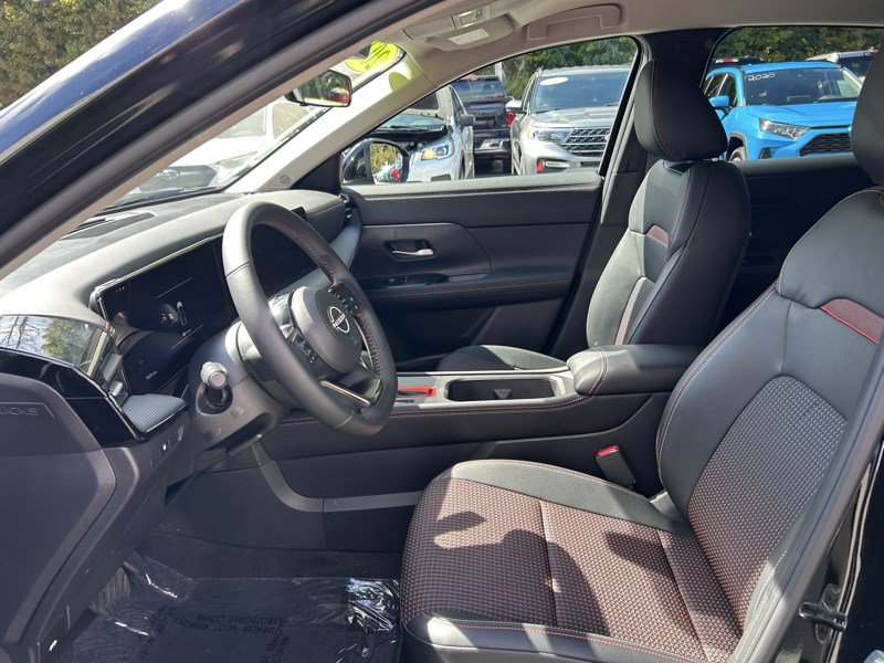 Used 2026 Nissan Kicks SR w/ Cold Weather Package AWD/4WD image 16
