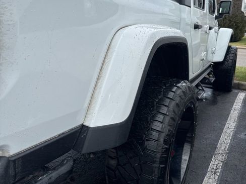 Used 2020 Jeep Gladiator Rubicon image 26