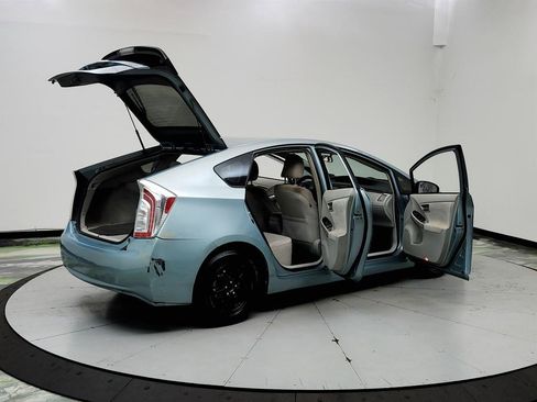 Used 2015 Toyota Prius Two FWD image 11