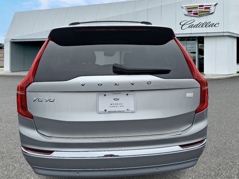 Used 2022 Volvo XC90 T8 Inscription w/ Advanced Package image 5