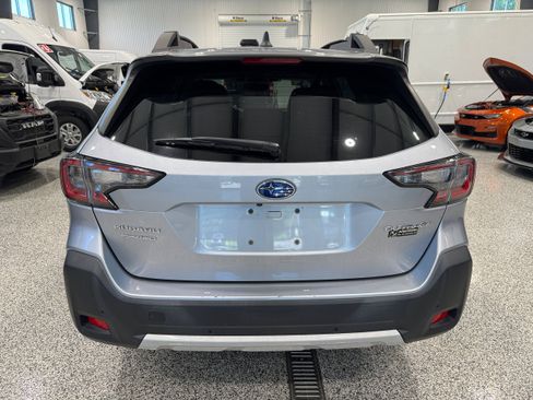 Used 2024 Subaru Outback Limited AWD/4WD image 7