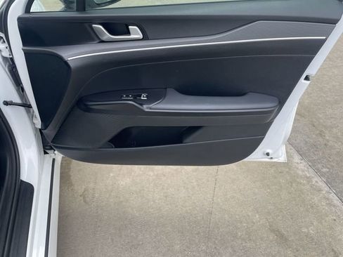 Used 2025 Kia K5 LXS FWD image 39