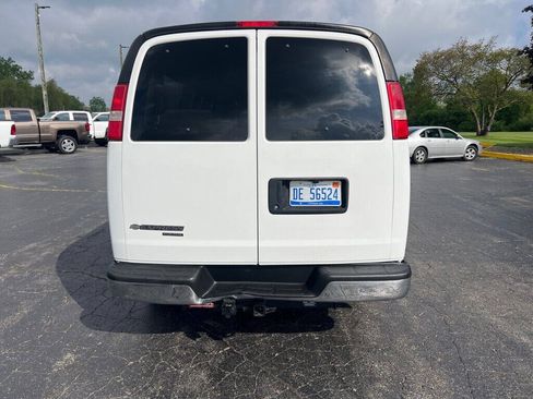 Used 2015 Chevrolet Express 3500 LT w/ LT Preferred Equipment Group RWD image 3