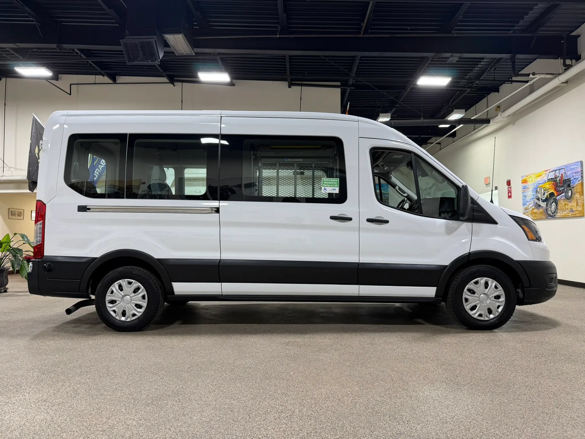 Used 2023 Ford Transit 350 XL RWD image 5