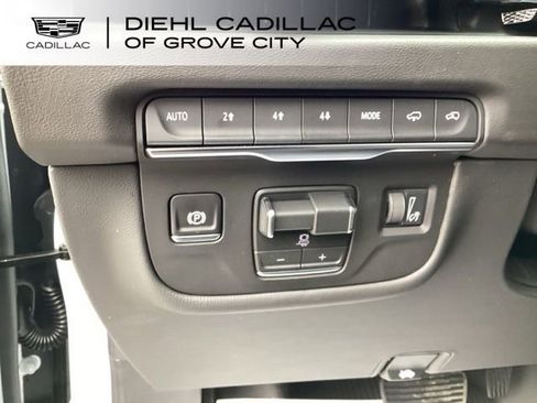 New 2026 Cadillac Escalade ESV Sport w/ Touring Package AWD/4WD image 20