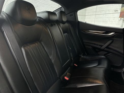Used 2015 Maserati Ghibli image 21