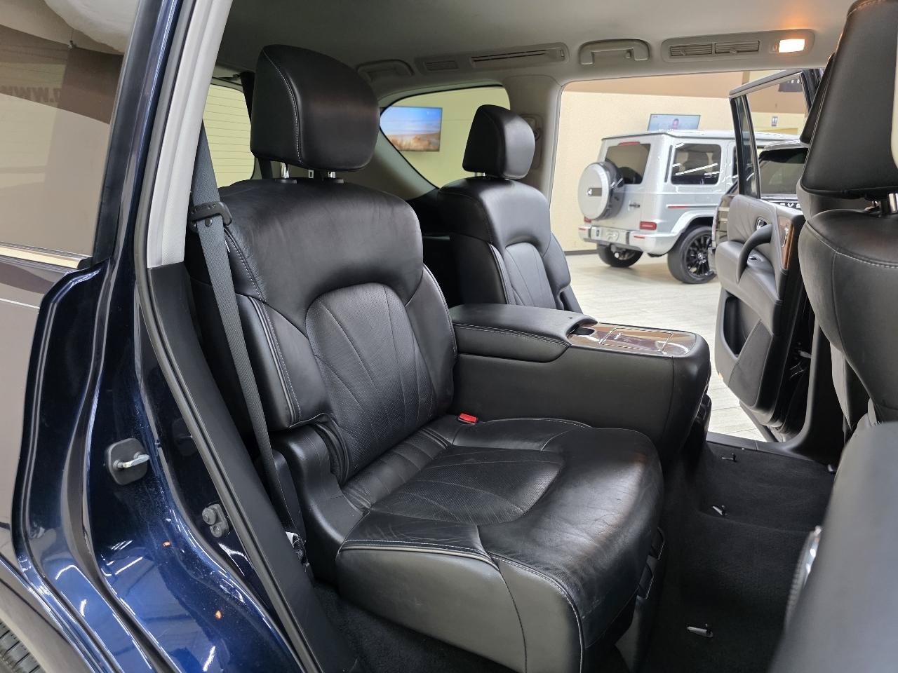 Used 2015 INFINITI QX80 4WD w/ Deluxe Technology Package image 25