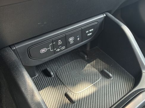 Used 2025 Kia K4 EX FWD image 37