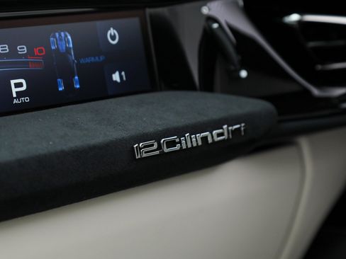 Used 2025 Ferrari 12Cilindri RWD image 30