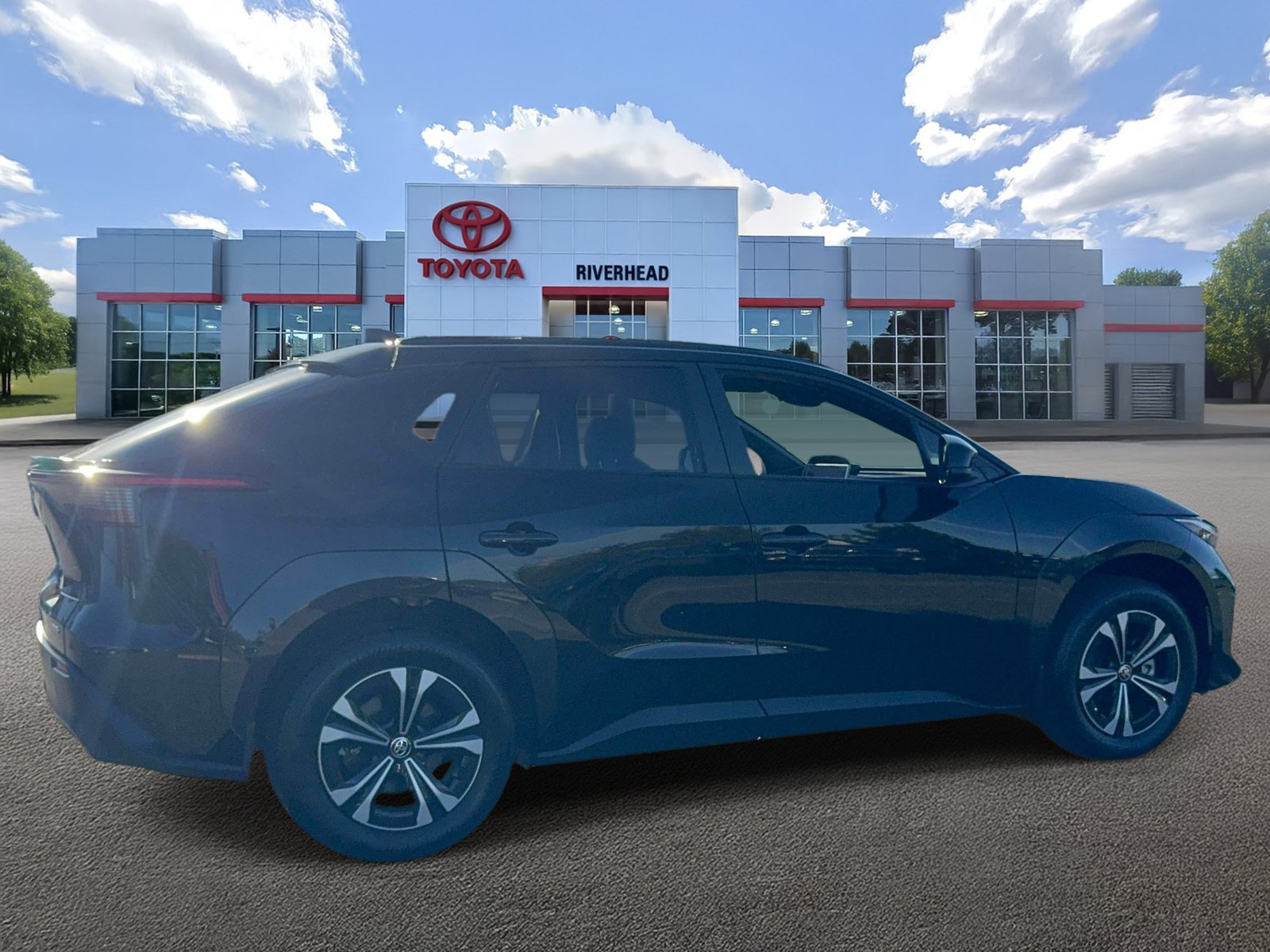 Certified 2024 Toyota bZ4X AWD w/ Weather Package image 5