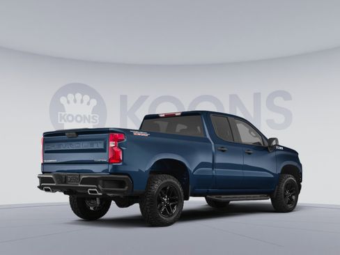 Used 2021 Chevrolet Silverado 1500 Custom w/ LPO, Dark Essentials Package AWD/4WD image 4