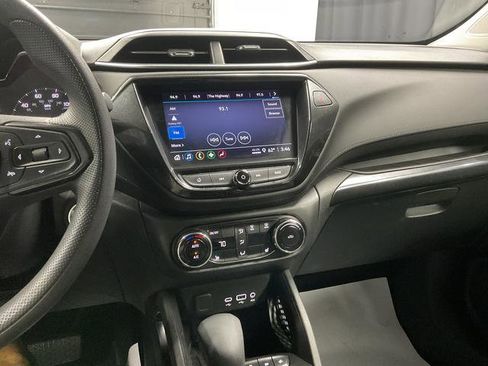 Used 2023 Chevrolet TrailBlazer LT w/ Convenience Package image 23