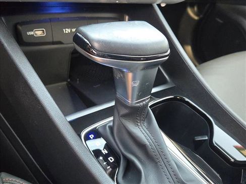 Used 2024 Hyundai Santa Cruz Limited image 16