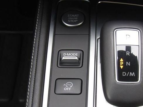 Used 2025 INFINITI QX60 Luxe AWD/4WD image 33