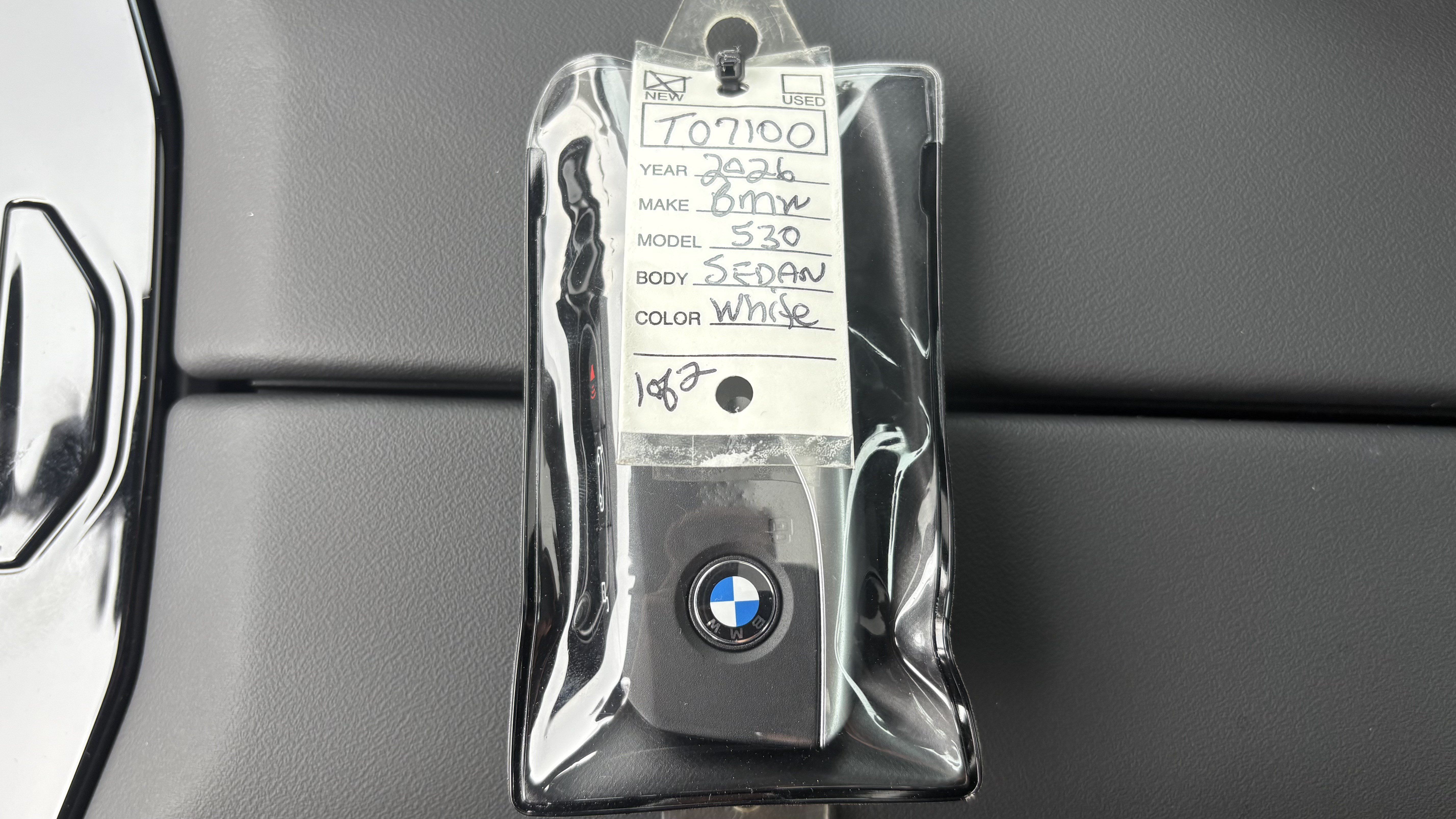 Used 2026 BMW 530i xDrive w/ M Sport Package AWD/4WD image 33