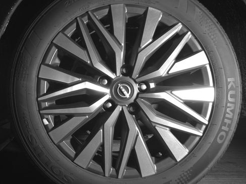 Used 2025 Nissan Altima 2.5 SV image 14