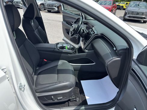 Certified 2023 Hyundai Tucson Limited AWD/4WD image 18