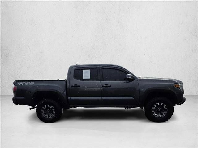 Used 2020 Toyota Tacoma TRD Off-Road w/ Technology Package AWD/4WD image 4