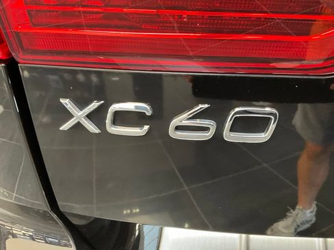 Used 2021 Volvo XC60 T6 Inscription w/ Advanced Package AWD/4WD image 26