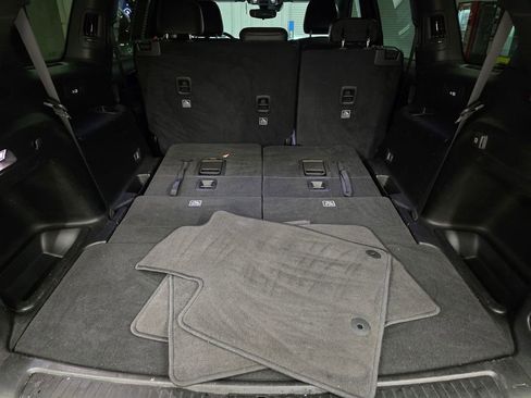 Used 2023 Jeep Grand Cherokee L Laredo image 39